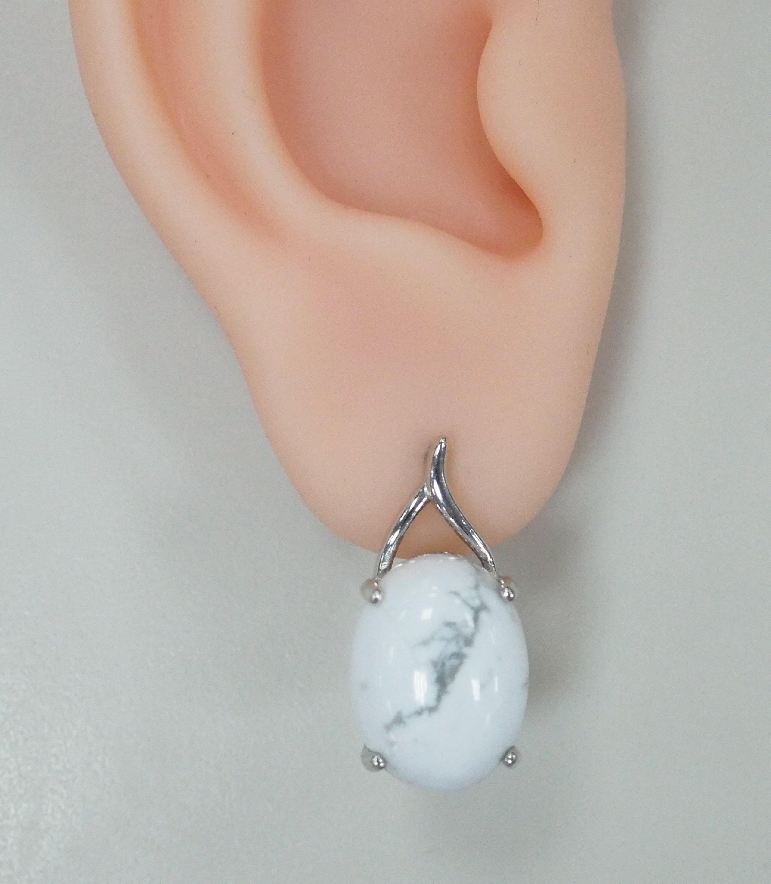 Серебряные серьги с кахолонгом